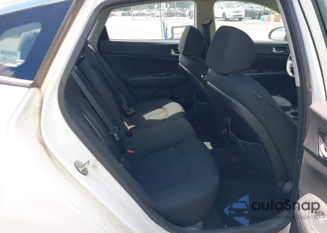 2017 Kia Optima Lx z USA, uszkodzony, nr VIN 5XXGT4L39HG170886